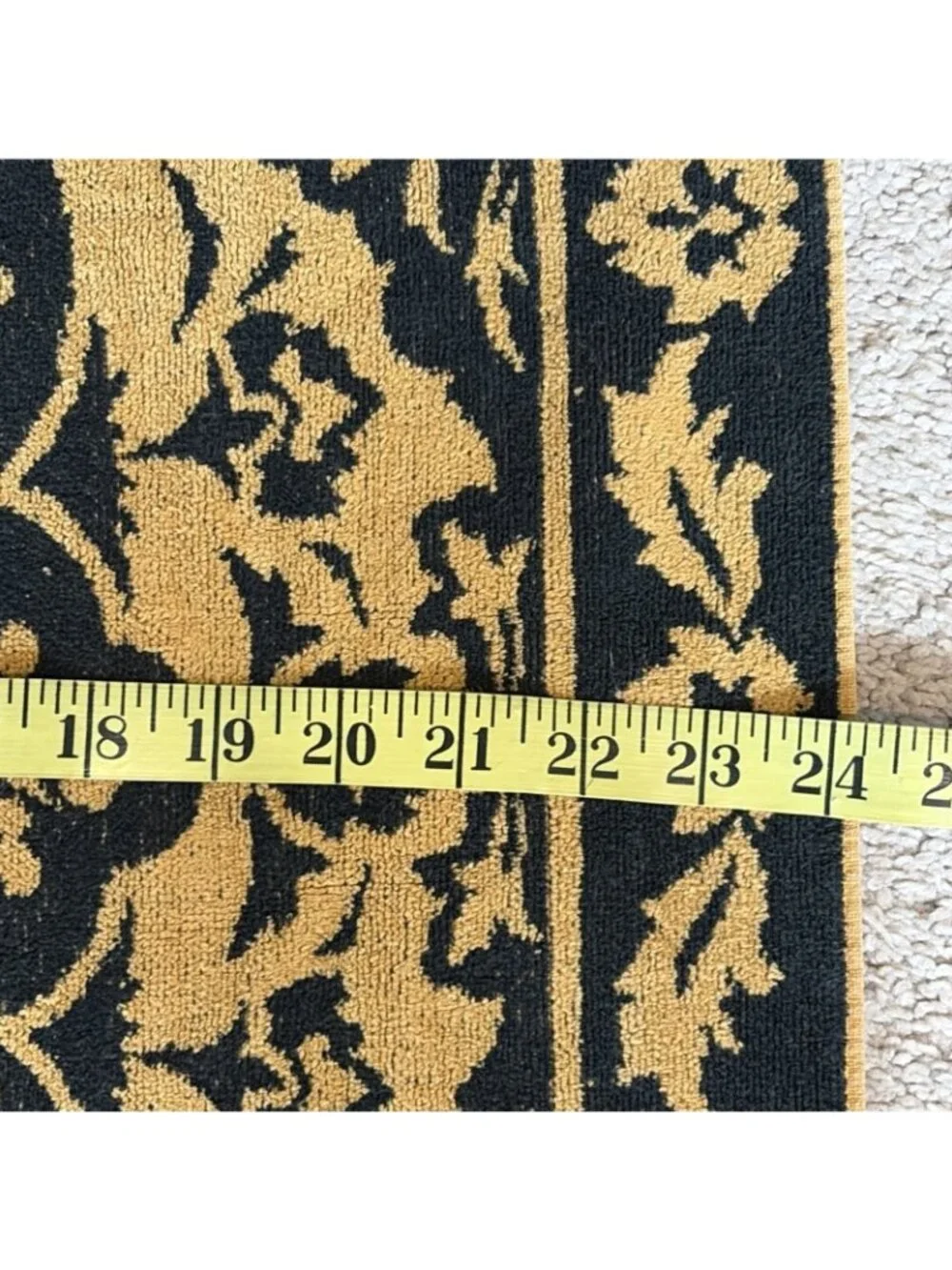 Vintage 1970's Fieldcrest Gold & Black Bath Towel 44x24